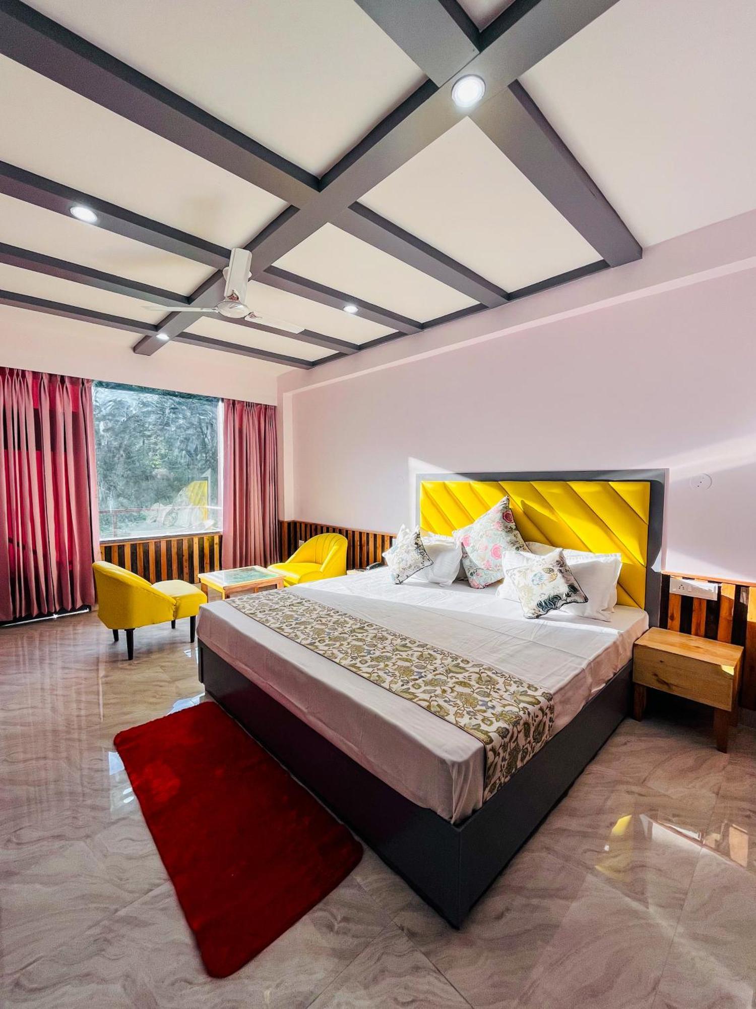 Hotel Apple Flower Манали Экстерьер фото