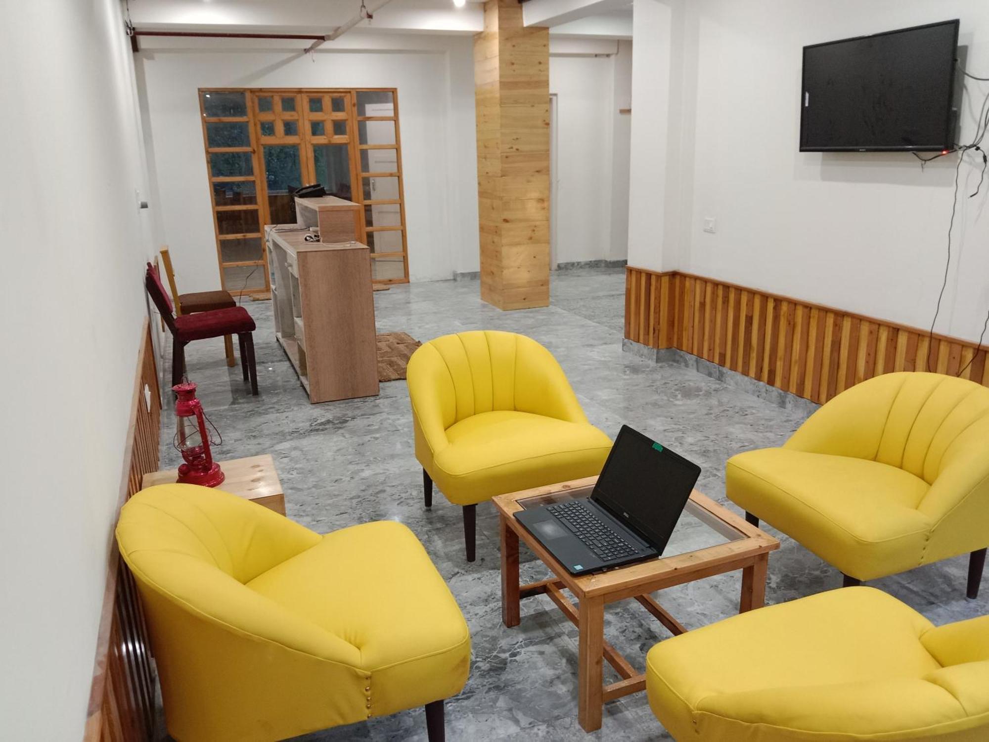 Hotel Apple Flower Манали Экстерьер фото