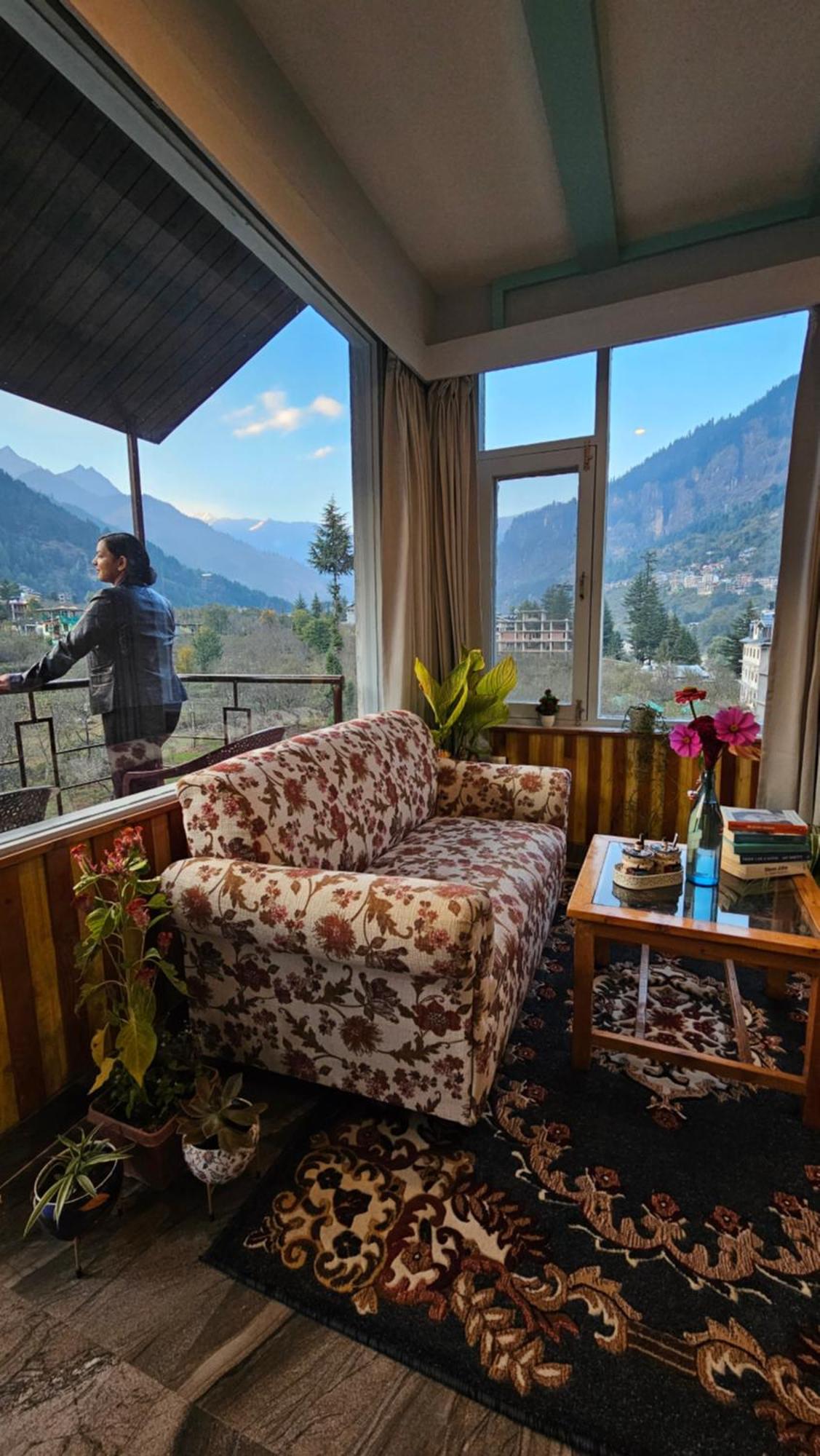 Hotel Apple Flower Манали Экстерьер фото